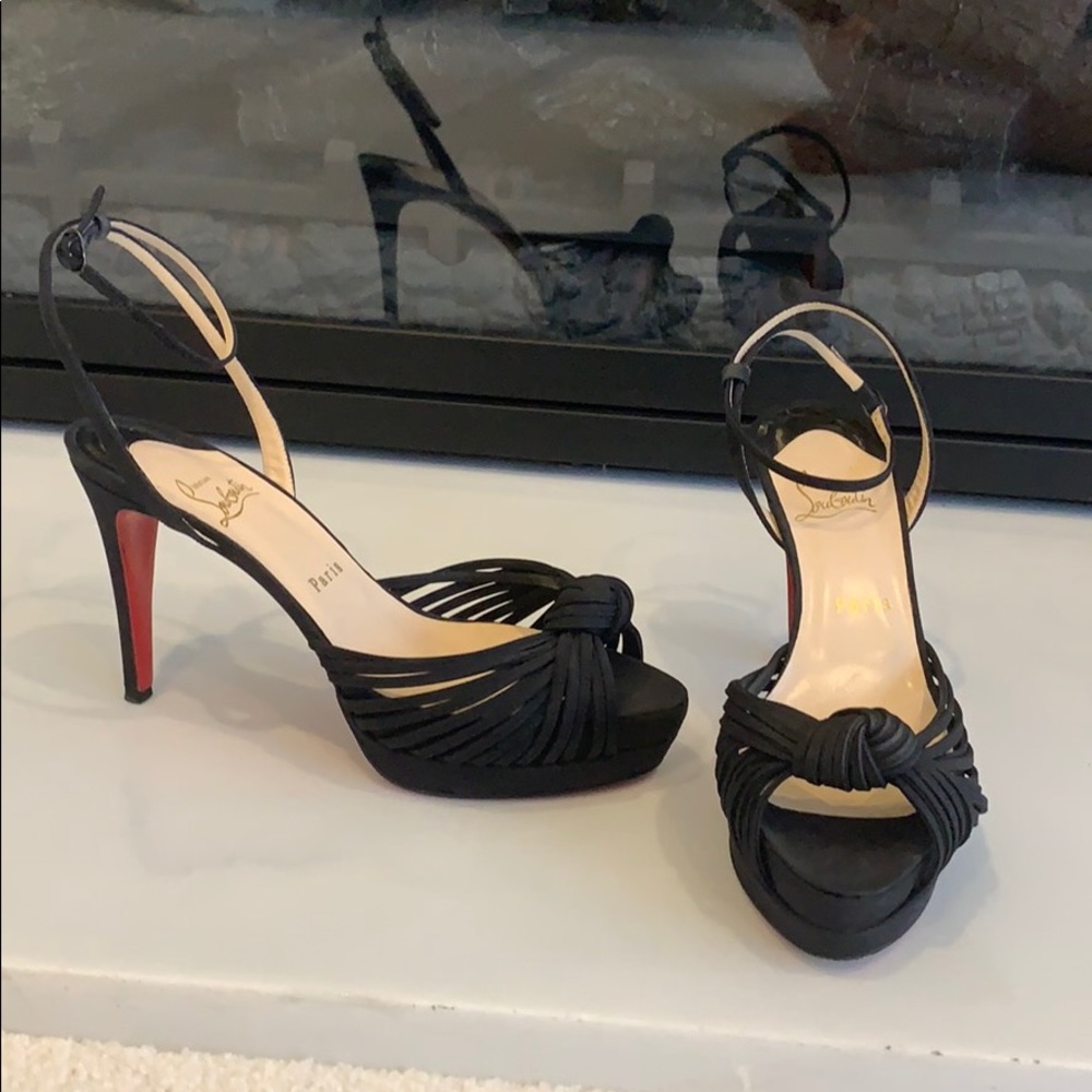 Christian Louboutin Classic Twist Knot